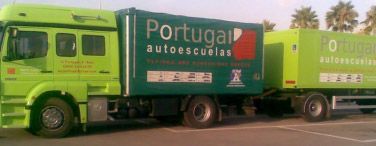 Autoescuela Portugal camión verde